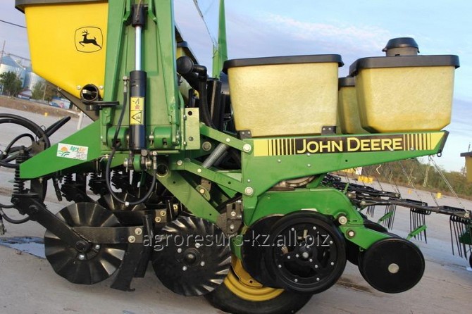 Сеялка пропашная John Deere (Джон Дир) 7000 12 рядная из США Петропавловск - изображение 1
